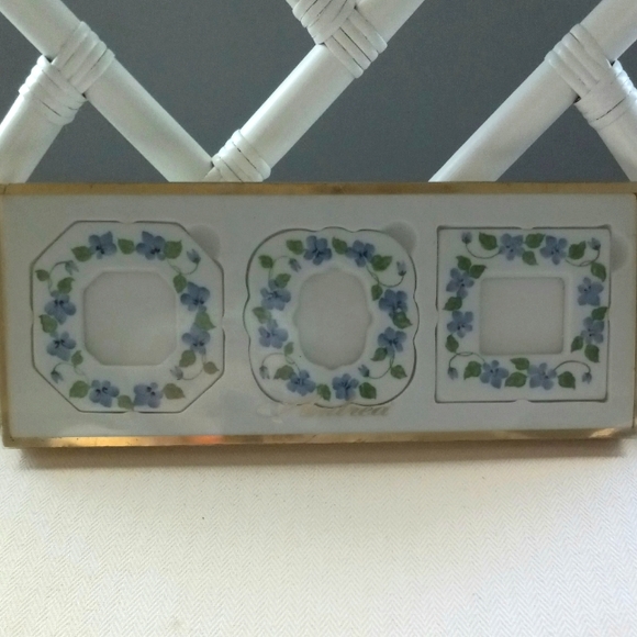 VINTAGE NWT ANDREA BY SADAK PORCELAIN FRAMES - Picture 1 of 6